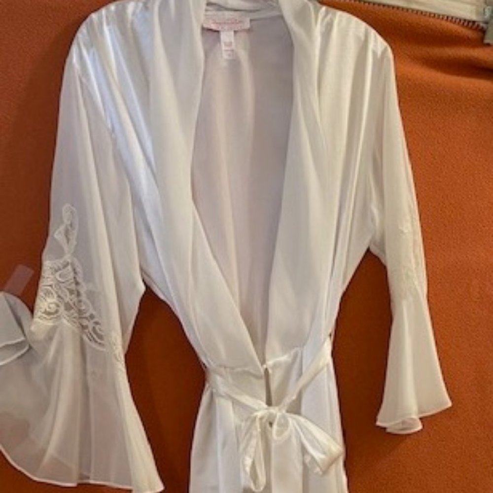 Women's Oscar de la Renta Pink Label Long Satin & Sexy Robe